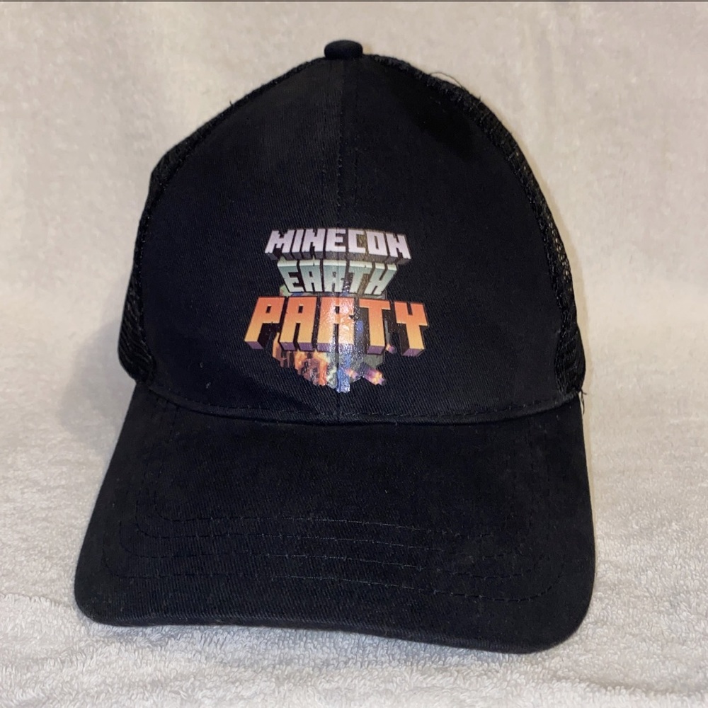 Minecraft MINECON EARTH PARTY 2017 Hat ADJUSTABLE/SNAPBACK/BLACK-PREOWNED